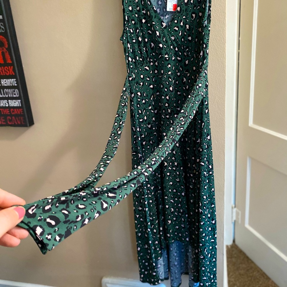 NWT Torrid green leopard dress